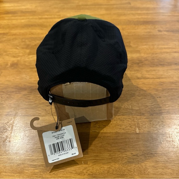 The North Face Trail Trucker Hat Mesh Forest Olive OSFA Deep Fit NEW With Tags - Picture 3 of 5
